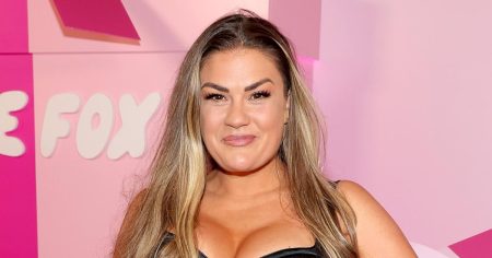 Brittany Cartwright Claps Back at a Troll for Commenting on the Size of Her Chest 889