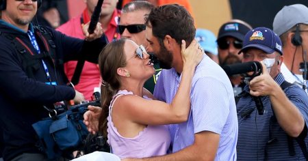 Golfer Scottie Scheffler Says Hed Ditch Masters If Wife Went Into Labor