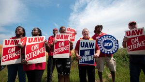 107395721 1712082980028 gettyimages 1678485200 UAW STRIKE