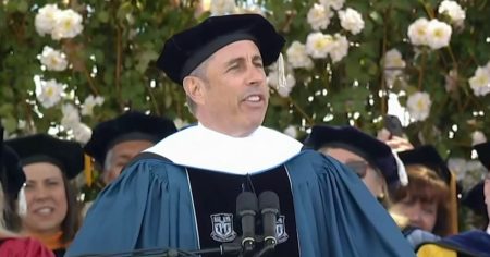 1715558008998 nn elo jerry seinfeld protested at duke 240512 1920x1080 byqi35