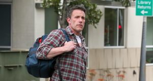 Ben Affleck Spotted without wedding ring