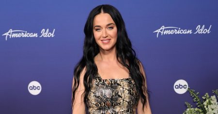 Emotional Katy Perry Says Goodbye to Idol After 7 Seasons