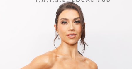feature Jenna Johnson Gets Real About Losing Her Pregnancy Glow