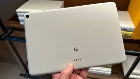 google pixel tablet back