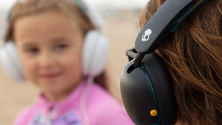 kids headphones promo image